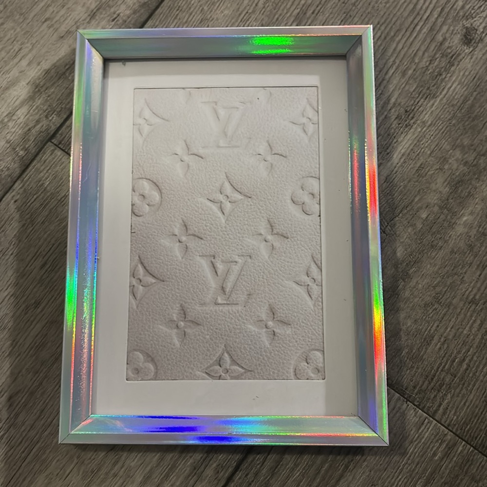 Iridescent Photo Frame with Picture - Picture 10 of 11